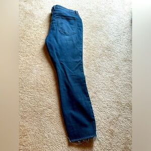 Good American Legs Cropped Jeans